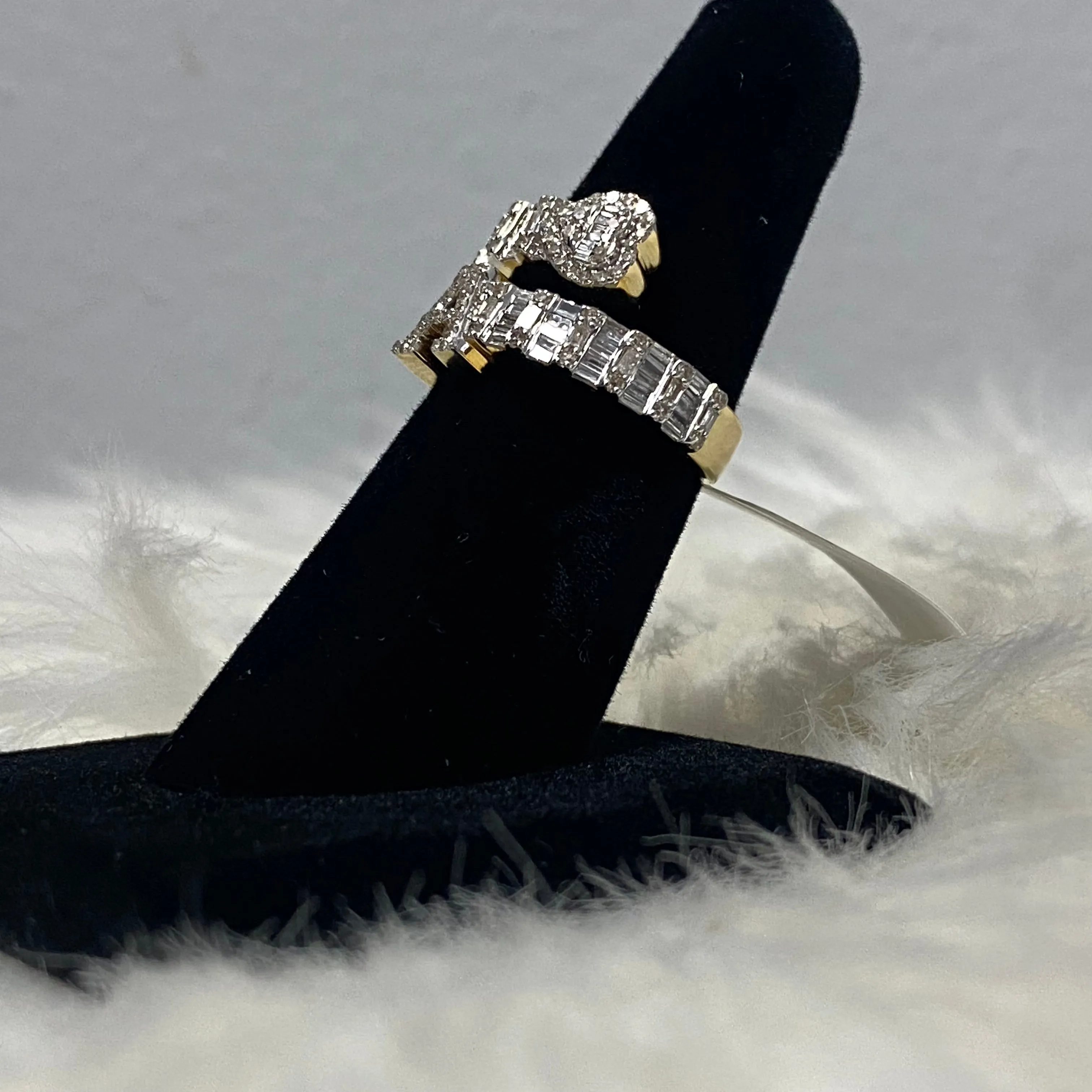 10K Yellow Gold Diamond Letter A With Heart Ring 0.99Ct Dia / 5.2gr / Size 6