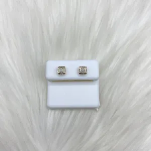 10K Yellow Gold Diamond Square Stud Earrings 0.12Ct Dia / 0.52gr