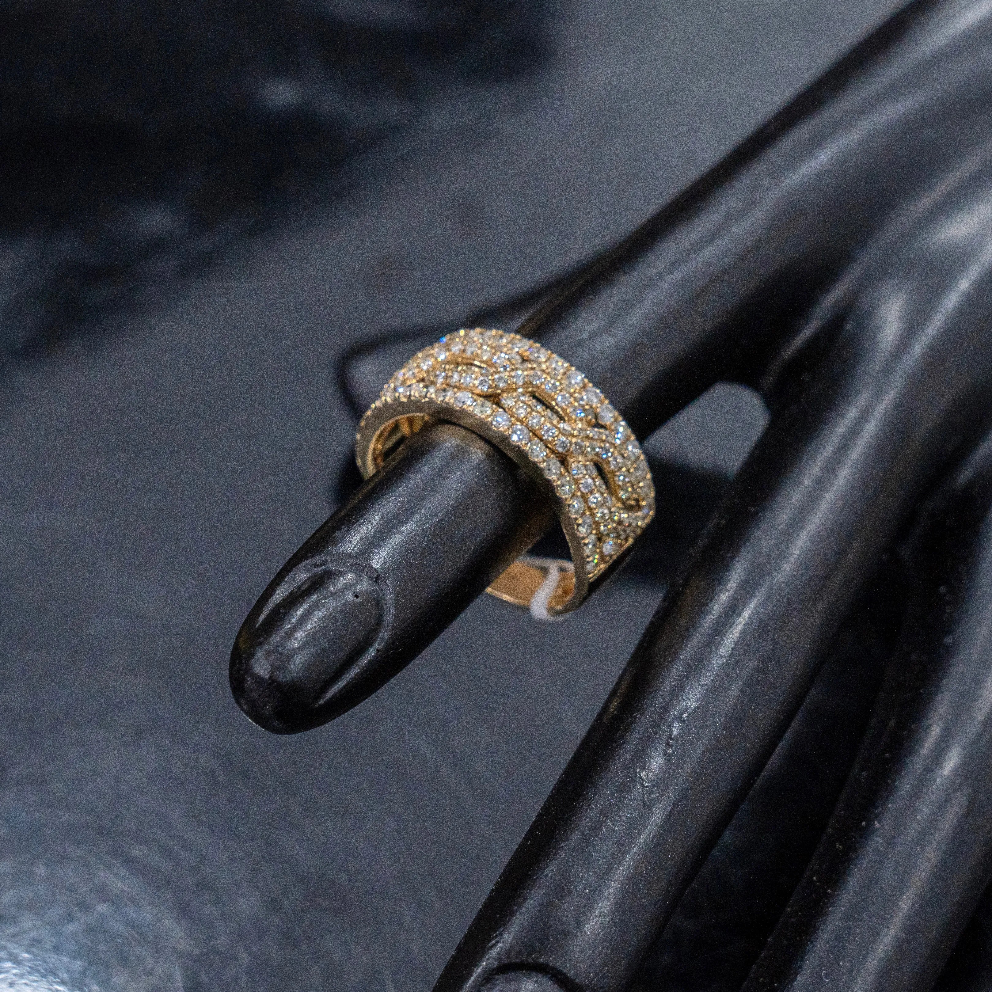 14K Yellow Gold Men'S Ring With Diamond 1.58Ct / 5.6gr / Size 10