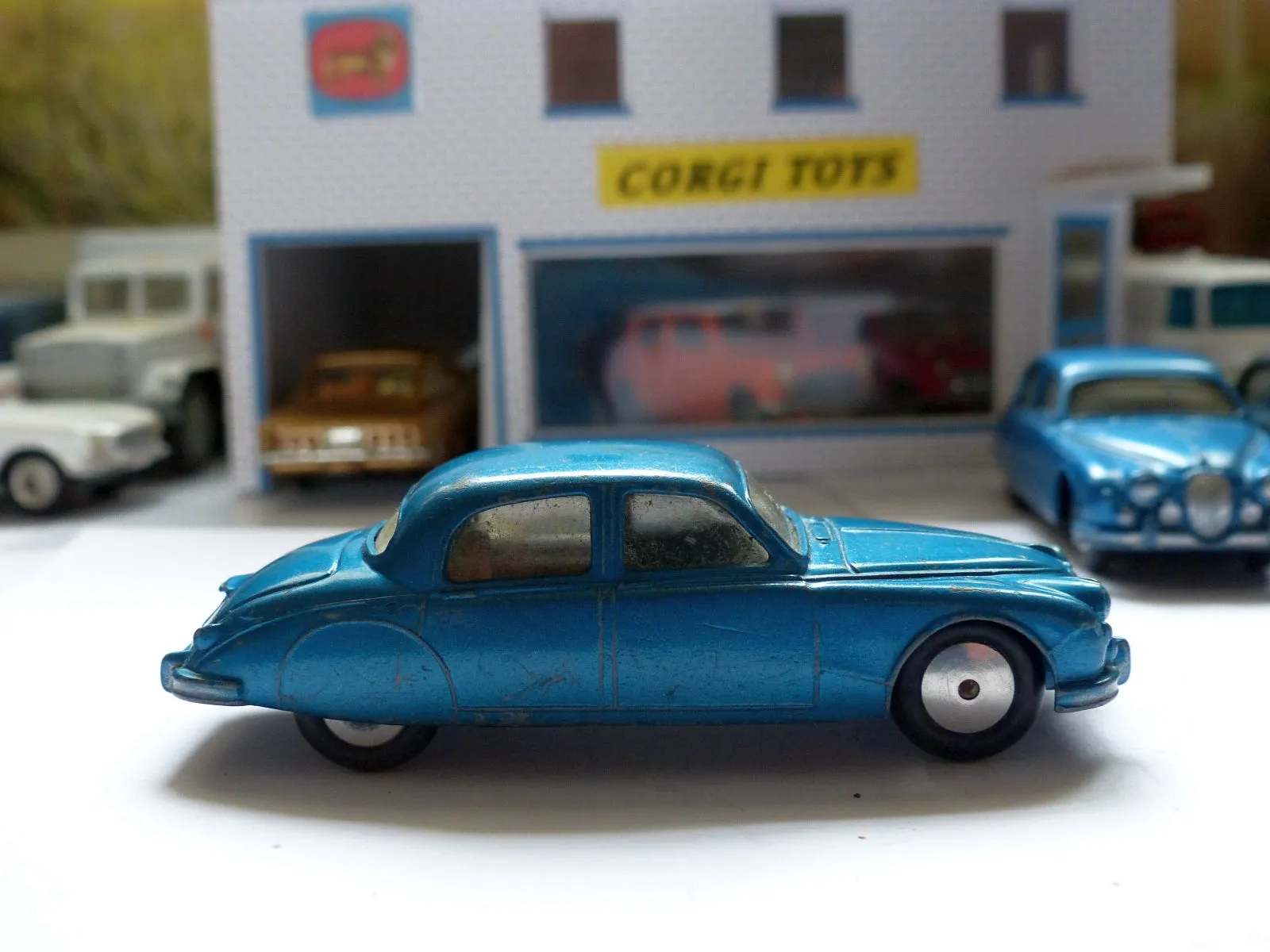 208M Jaguar 2.4 Mechanical (2)