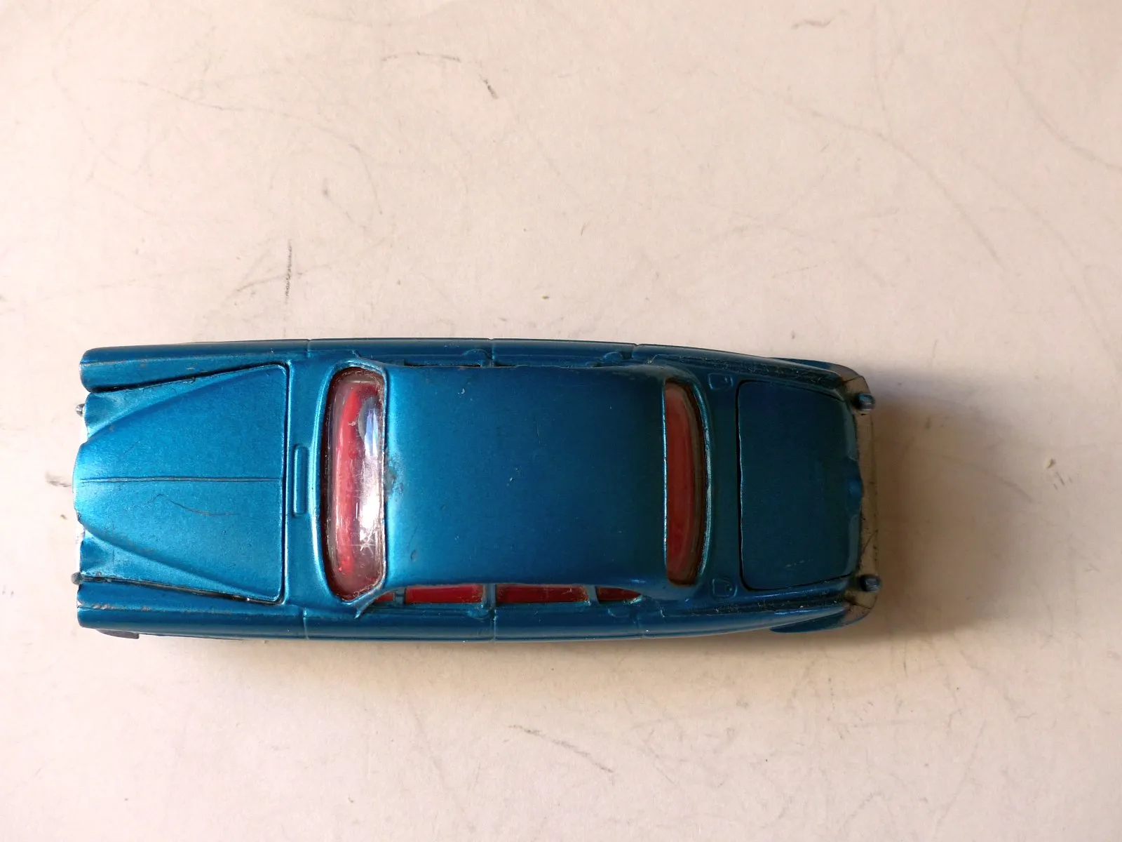 238 Jaguar Mk X in metallic turquoise