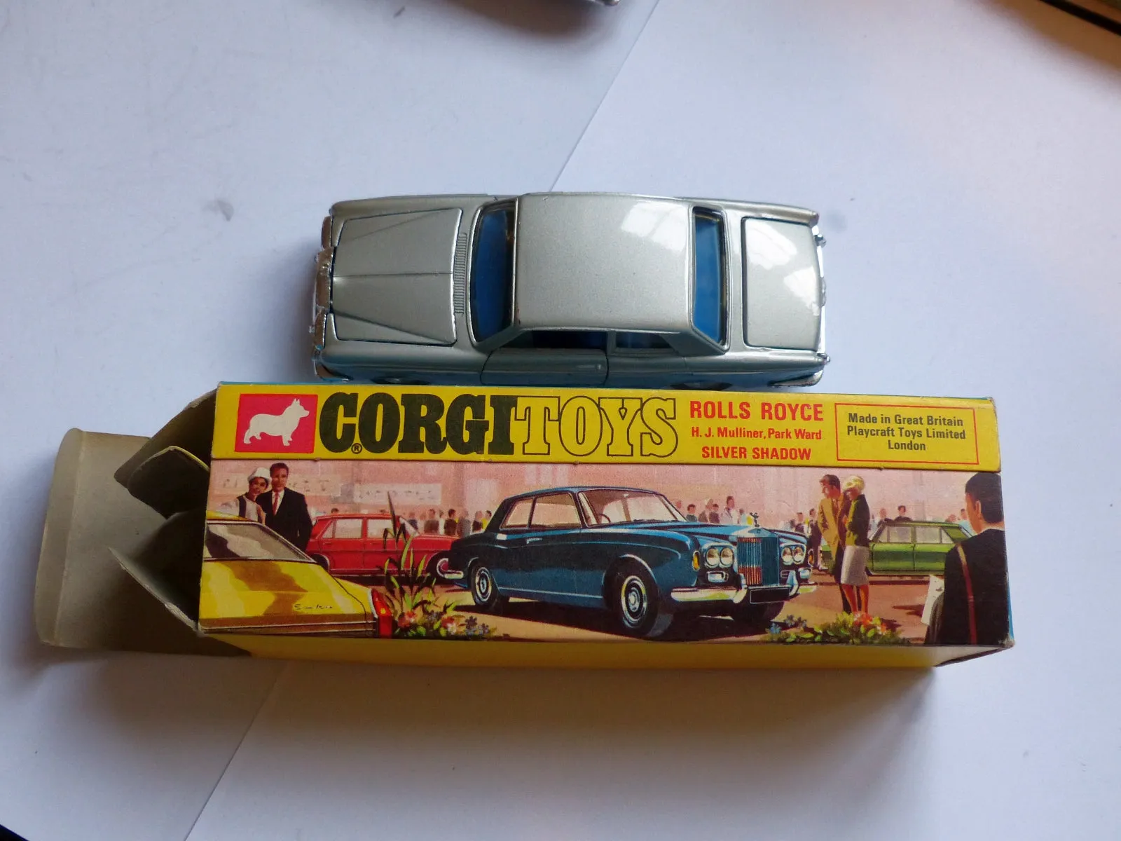273 Rolls Royce Silver Shadow with original box *silver / blue metallic* (2)