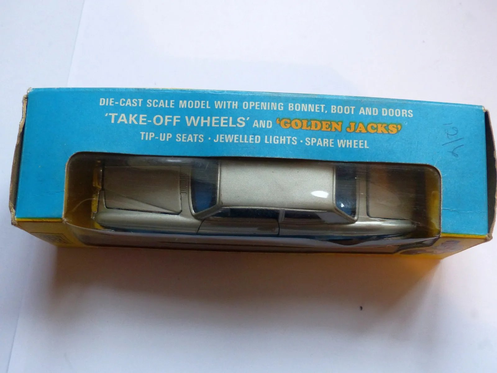 273 Rolls Royce Silver Shadow with original box *silver / blue metallic* (2)