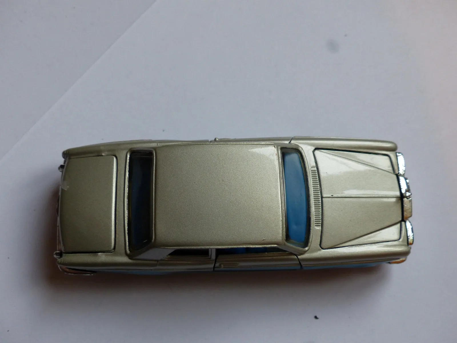 273 Rolls Royce Silver Shadow with original box *silver / blue metallic* (2)