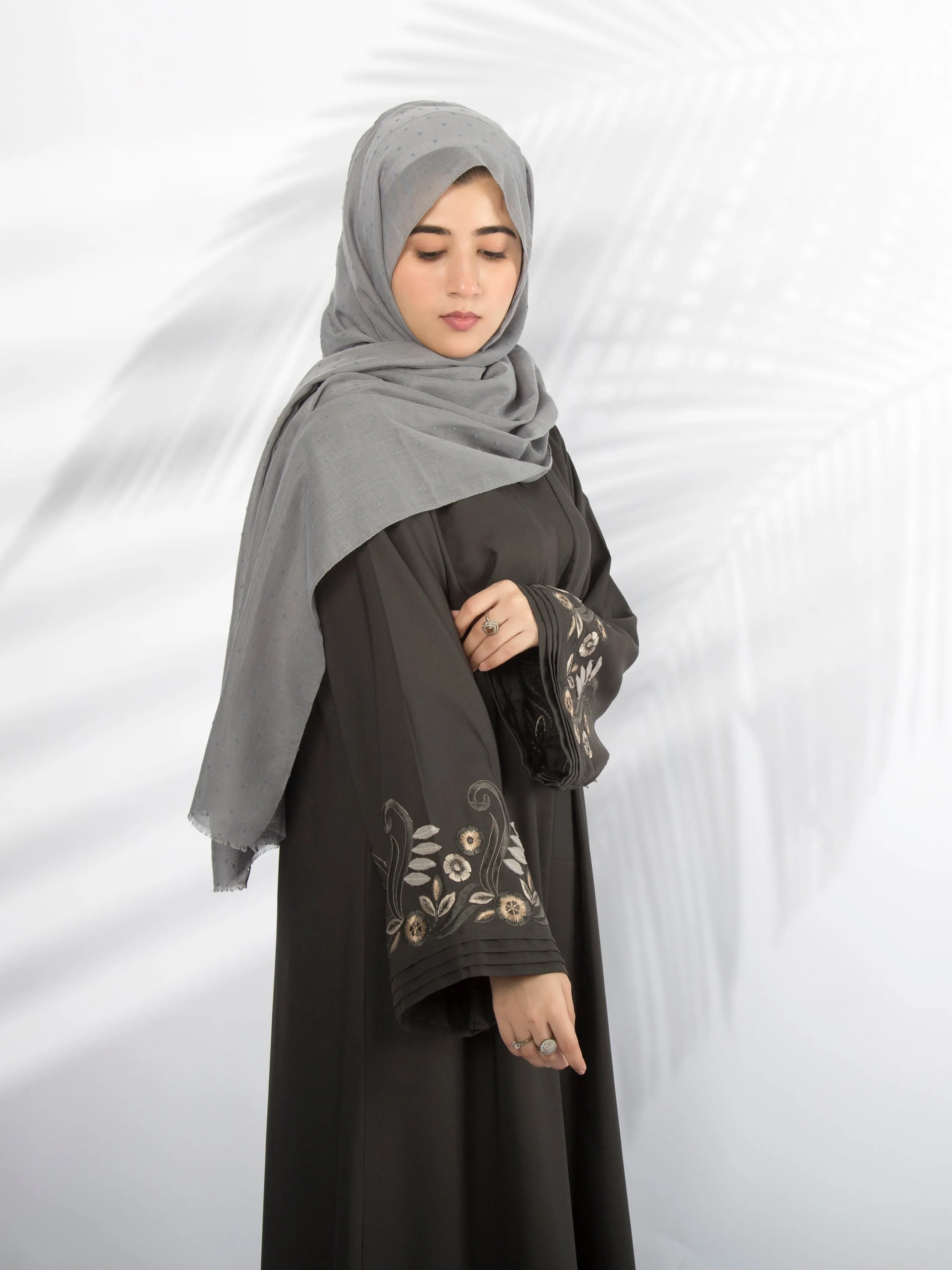 3D Embroidered Abaya (Charcoal)