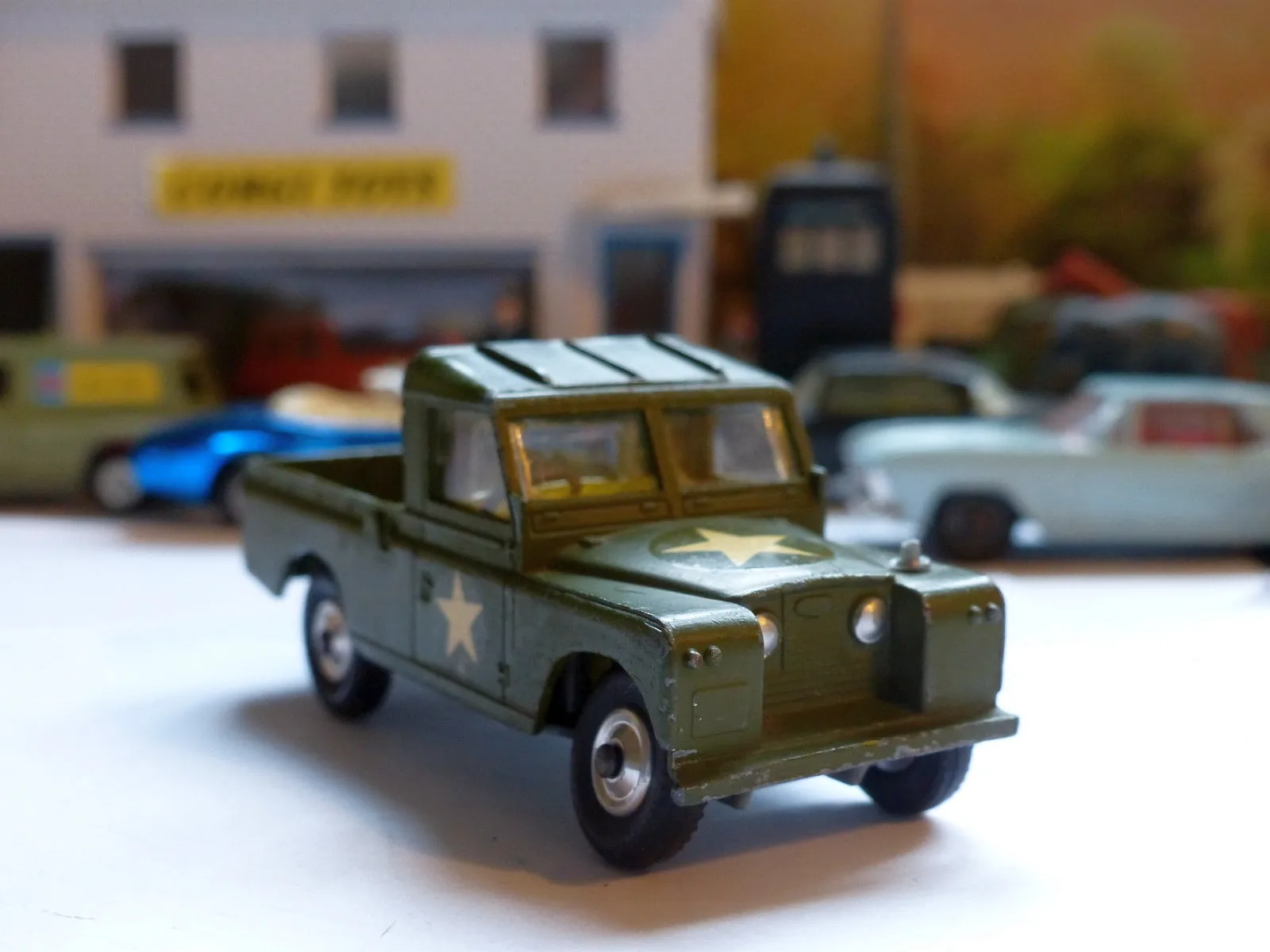 500 US Army Land Rover