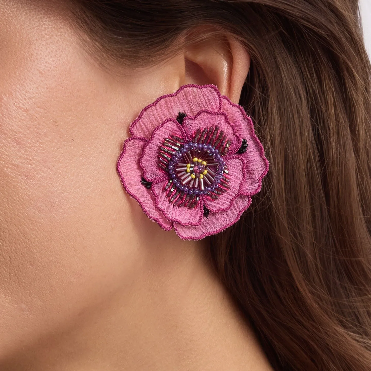 Anemone Studs Magenta