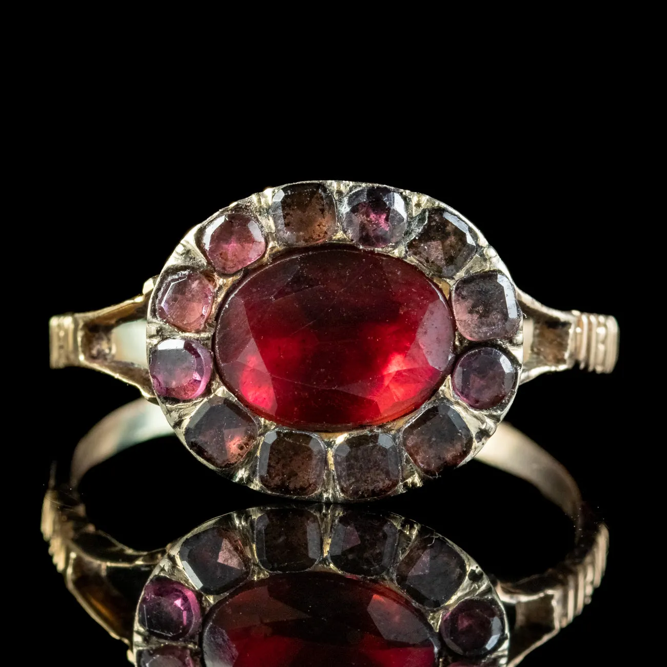 Antique Georgian Flat Cut Garnet Cluster Ring 2ct Of Garnet