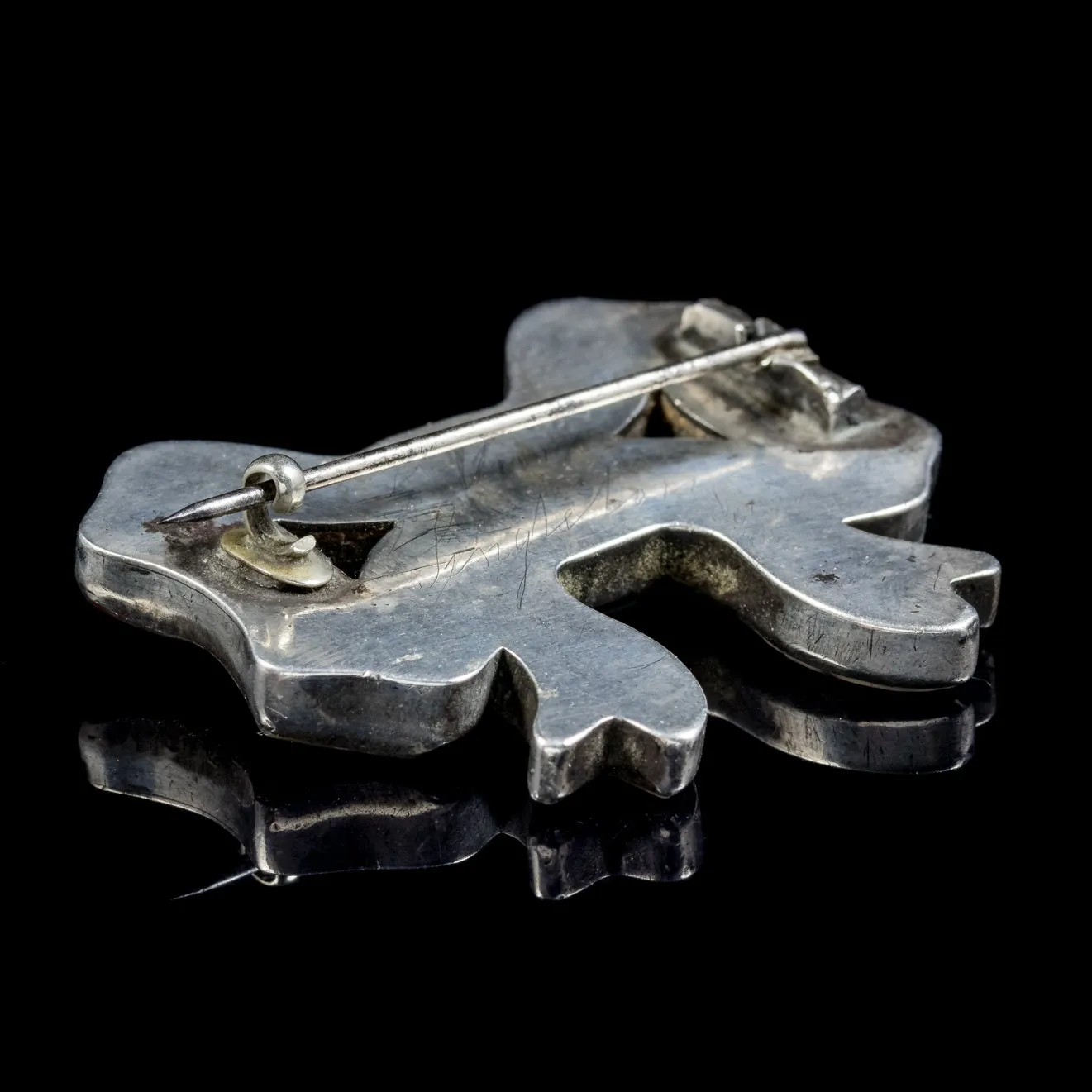 Antique Victorian Scottish Agate Bow Brooch Circa 1880