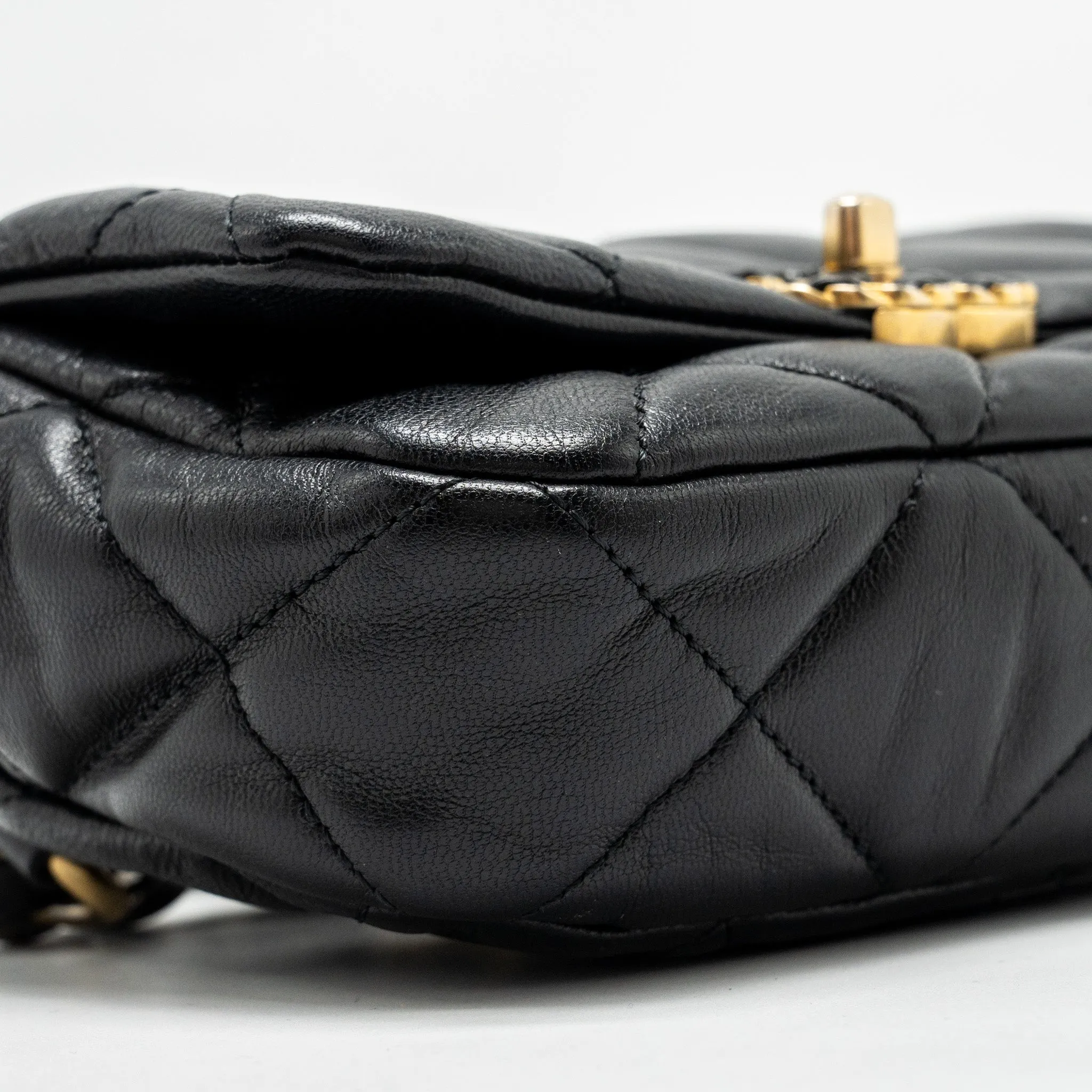 Chanel 19 Quilted Waist Belt Bag Calfskin Black GHW