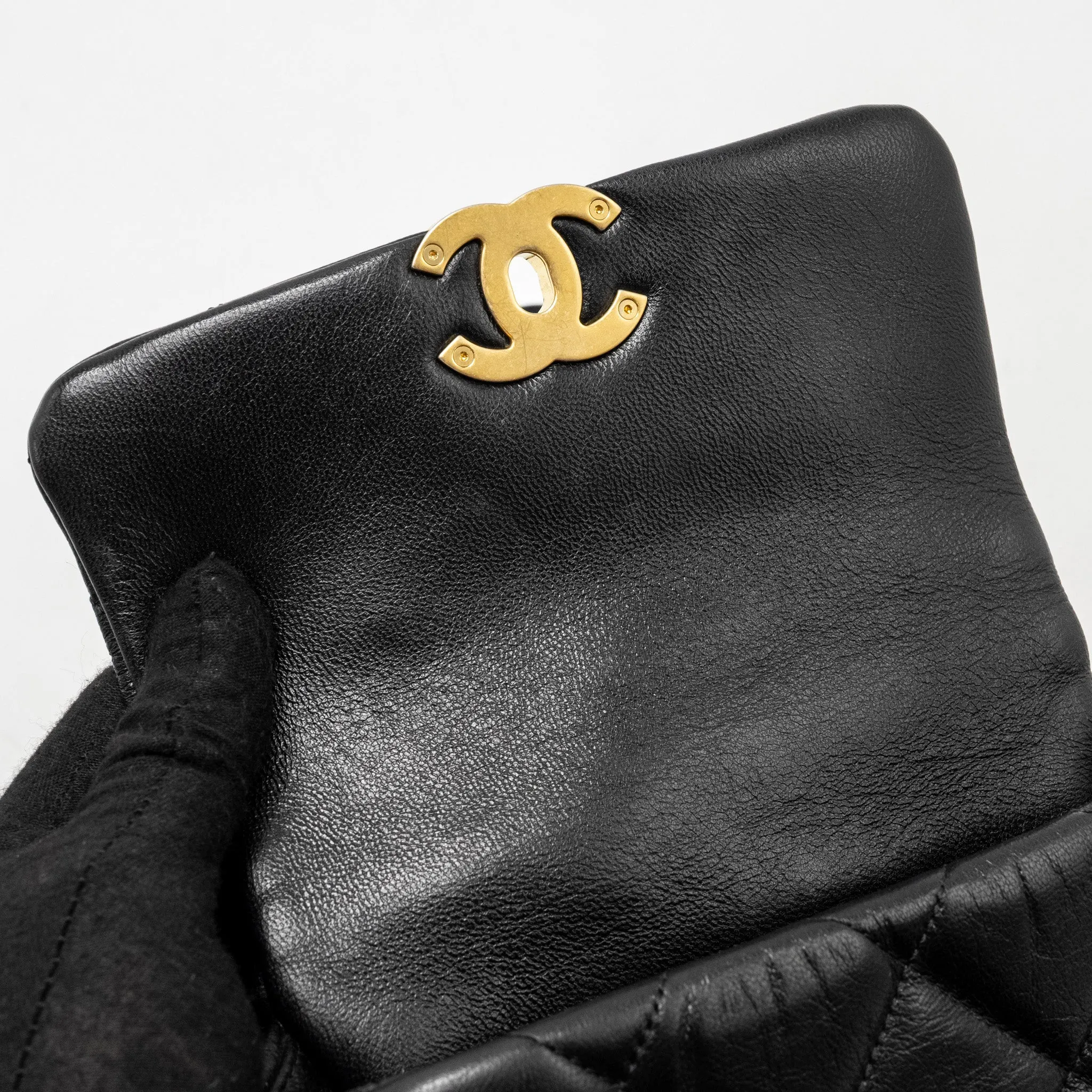 Chanel 19 Quilted Waist Belt Bag Calfskin Black GHW