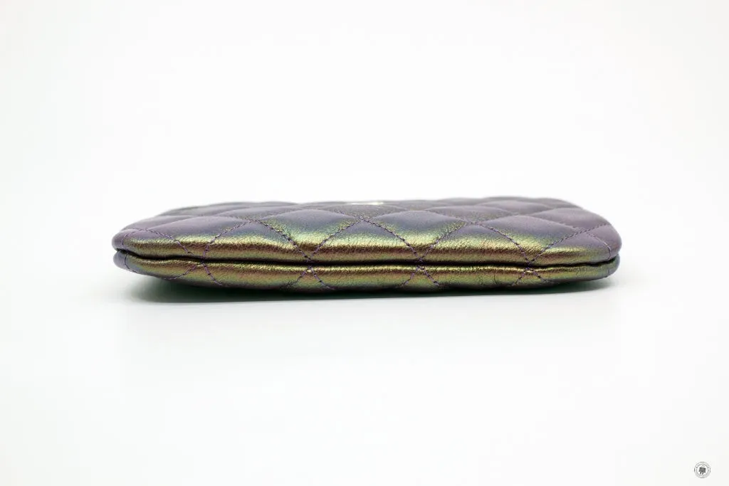 Chanel A69253 CC Logo Iridescent Purple Lambskin Coin Purse