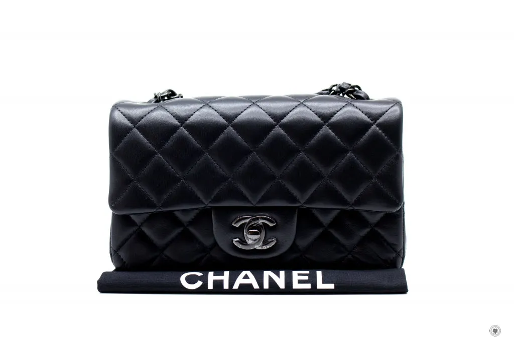 Chanel A69900 B06311 Classic CC Flap  Black   94305 Lambskin Shoulder Bags Bkhw
