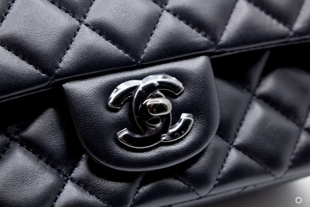 Chanel A69900 B06311 Classic CC Flap  Black   94305 Lambskin Shoulder Bags Bkhw
