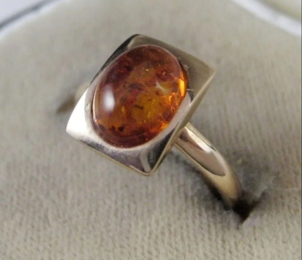 Fabulous 2Ct Amber Gold Ring