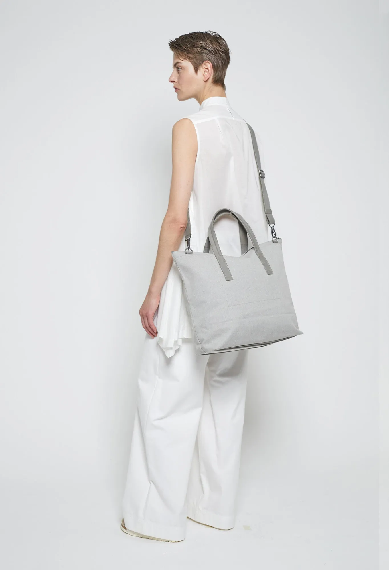 ISAAC REINA Cotton Canvas Pilot Bag in Military Gray