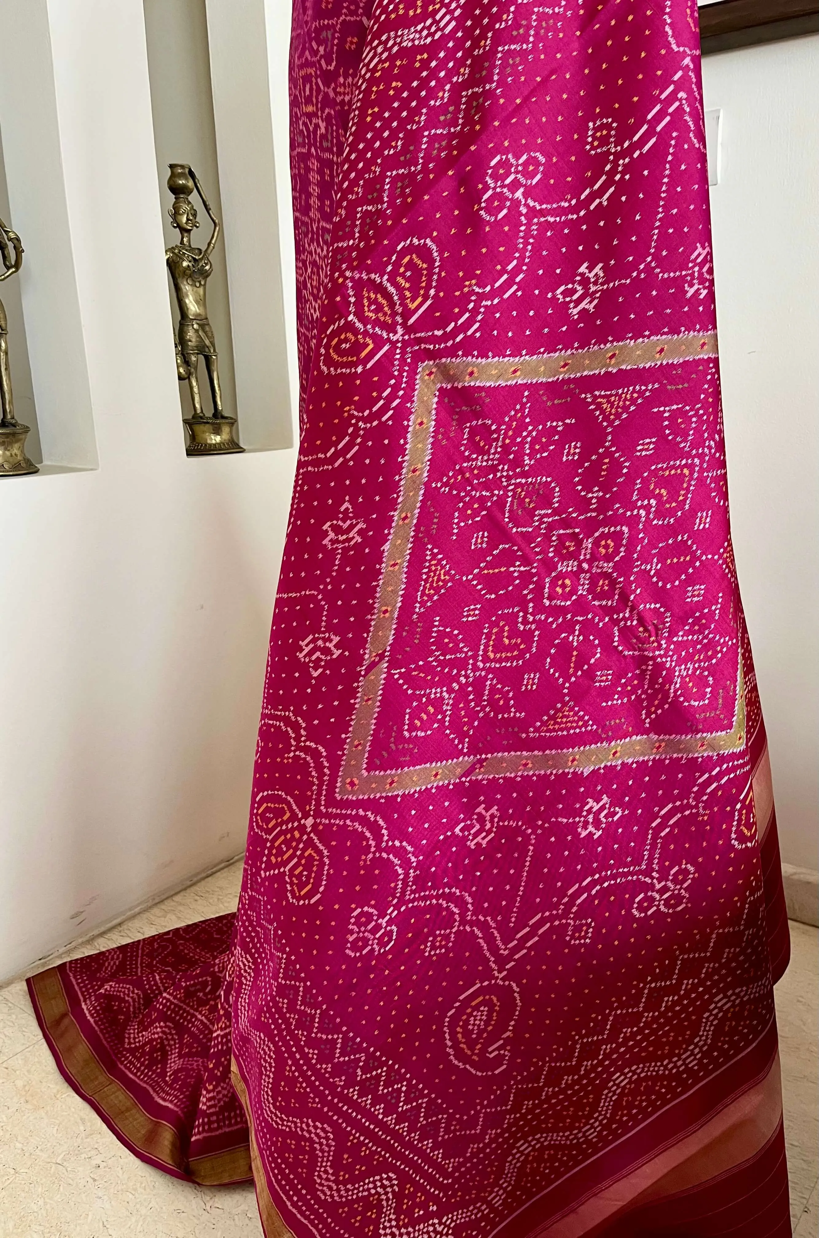 MAHITA- NEVER WORN PINK PATOLA MASTERPIECE OF CRAFTSMANSHIP