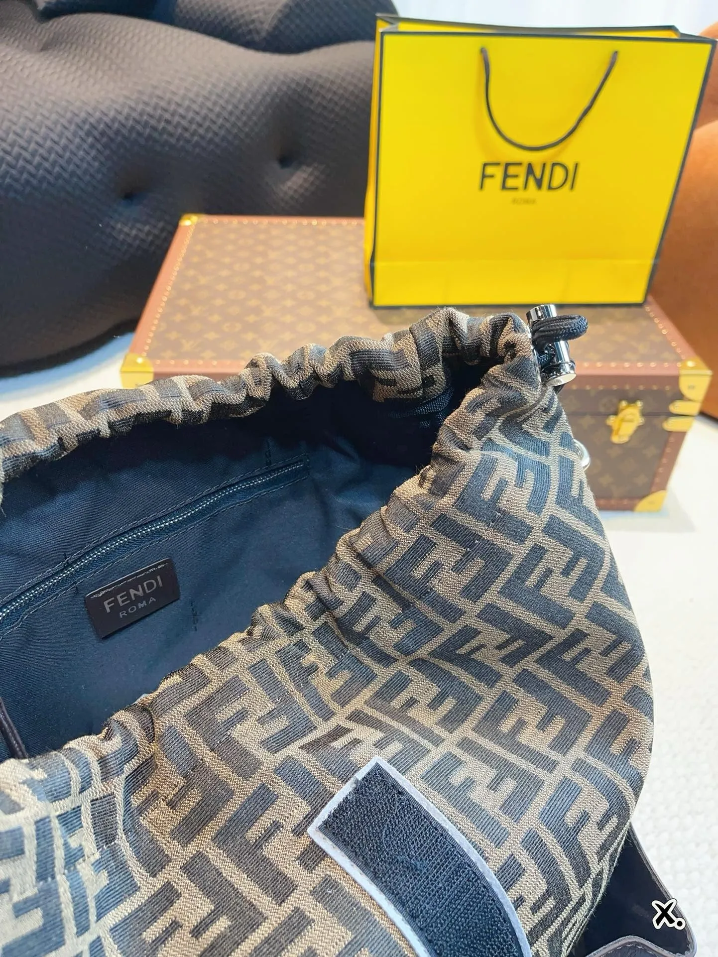 MBG067 FF Jacquard Fendi Strike Medium / 13.3x2x16.5inch