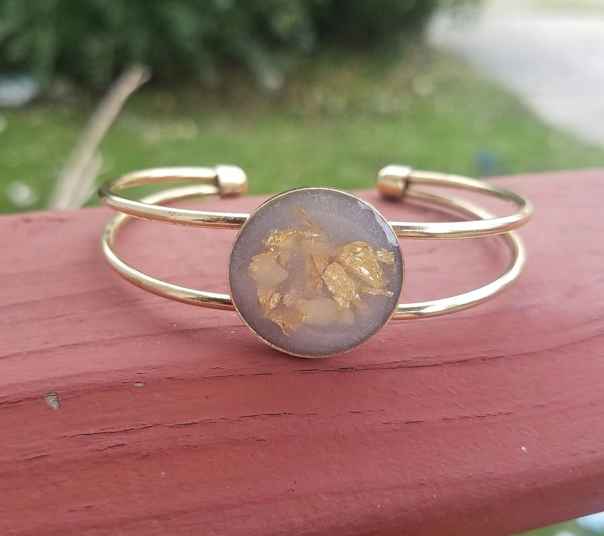 Precious stone bangle bracelet