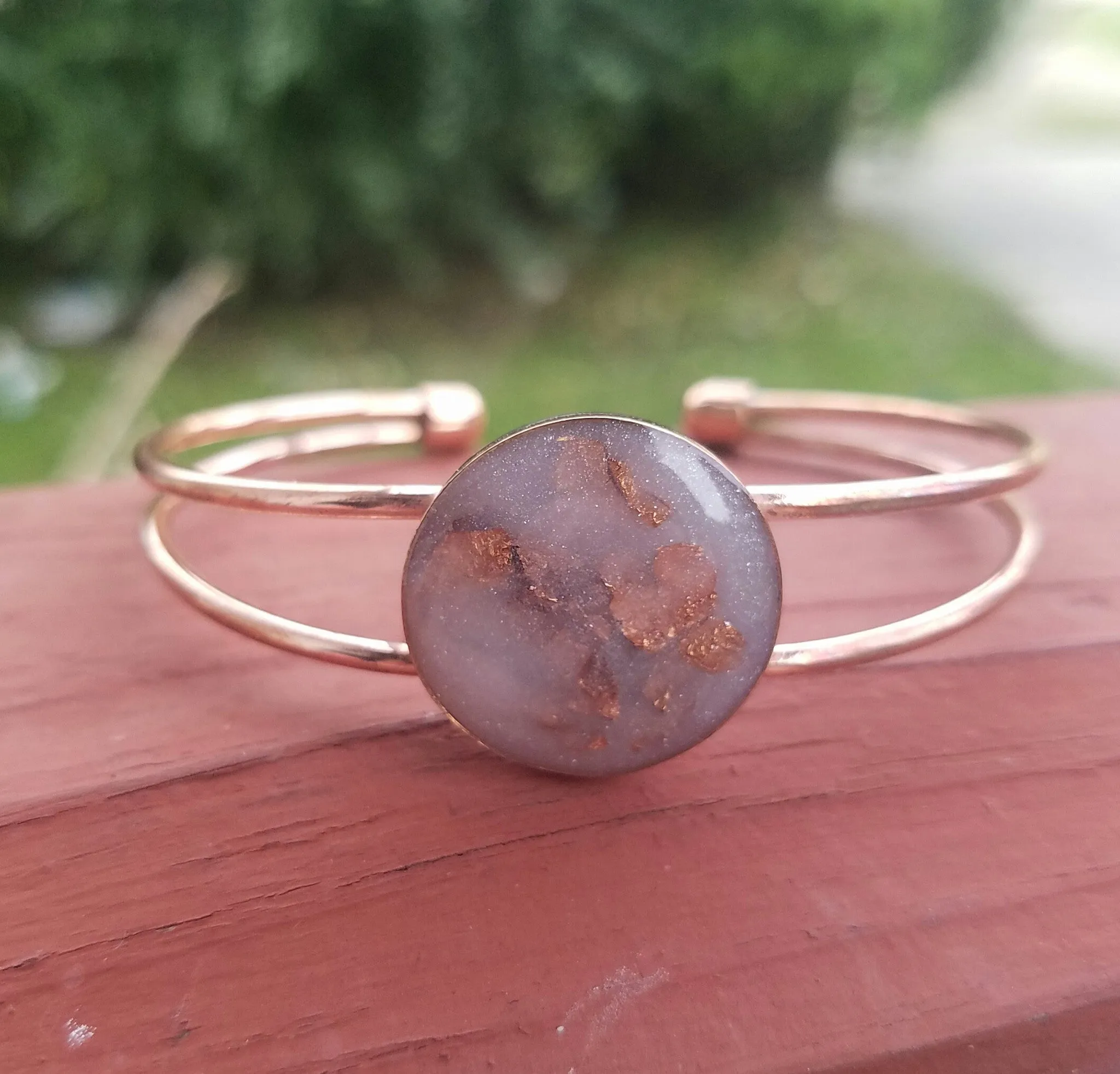 Precious stone bangle bracelet