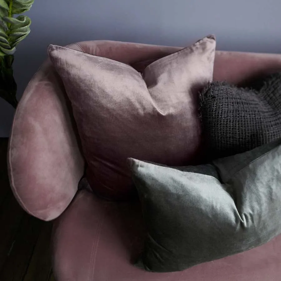 Precious Velvet Cushion - Amethyst
