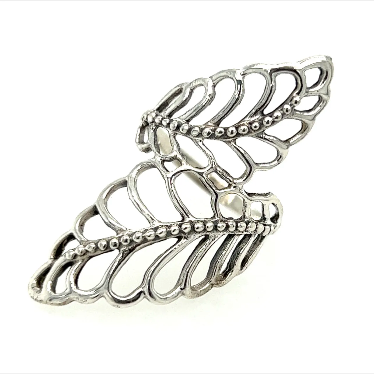 R625 Leaf Cut Ring