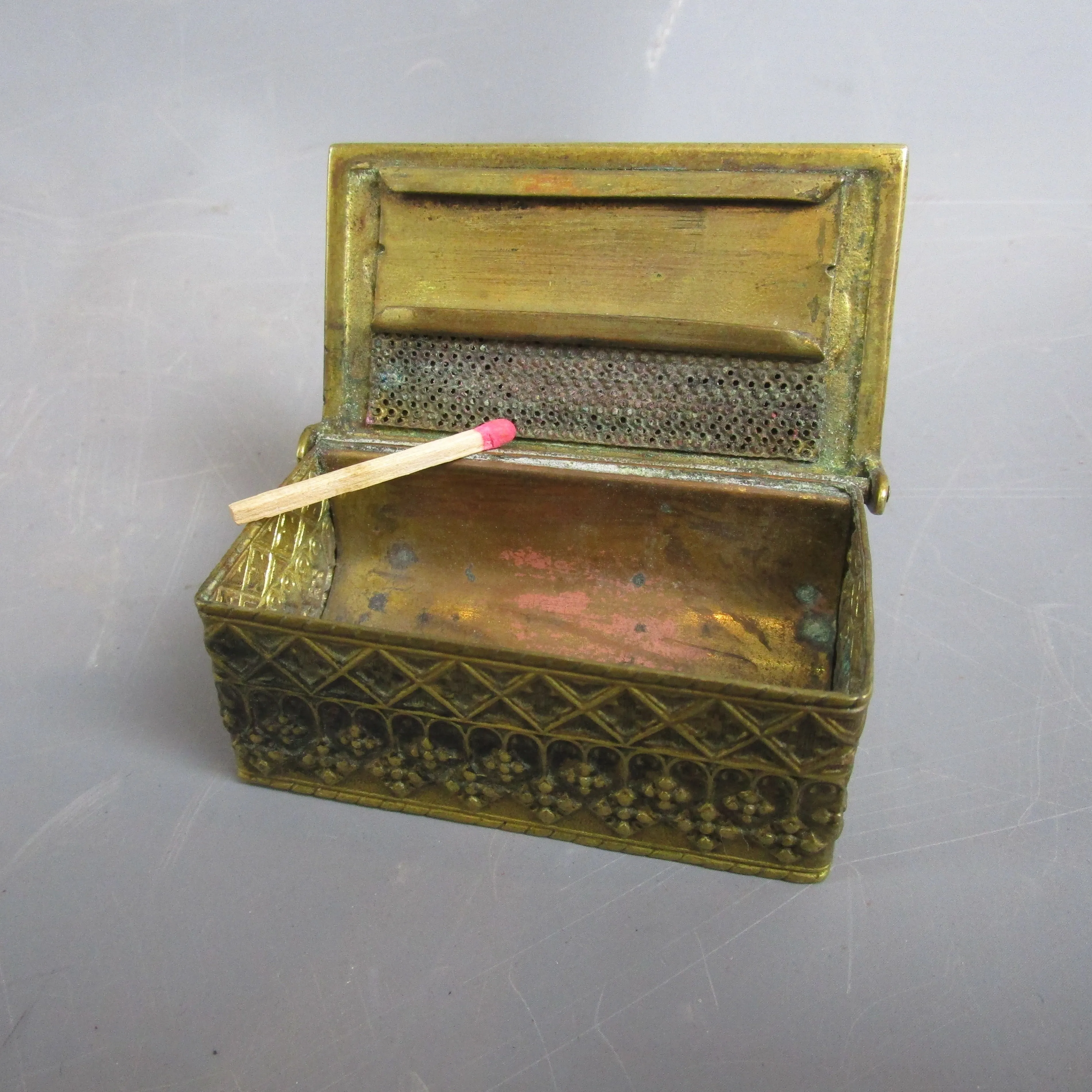 St George and the Dragon Table Match Safe Vesta Case Antique Victorian c1900