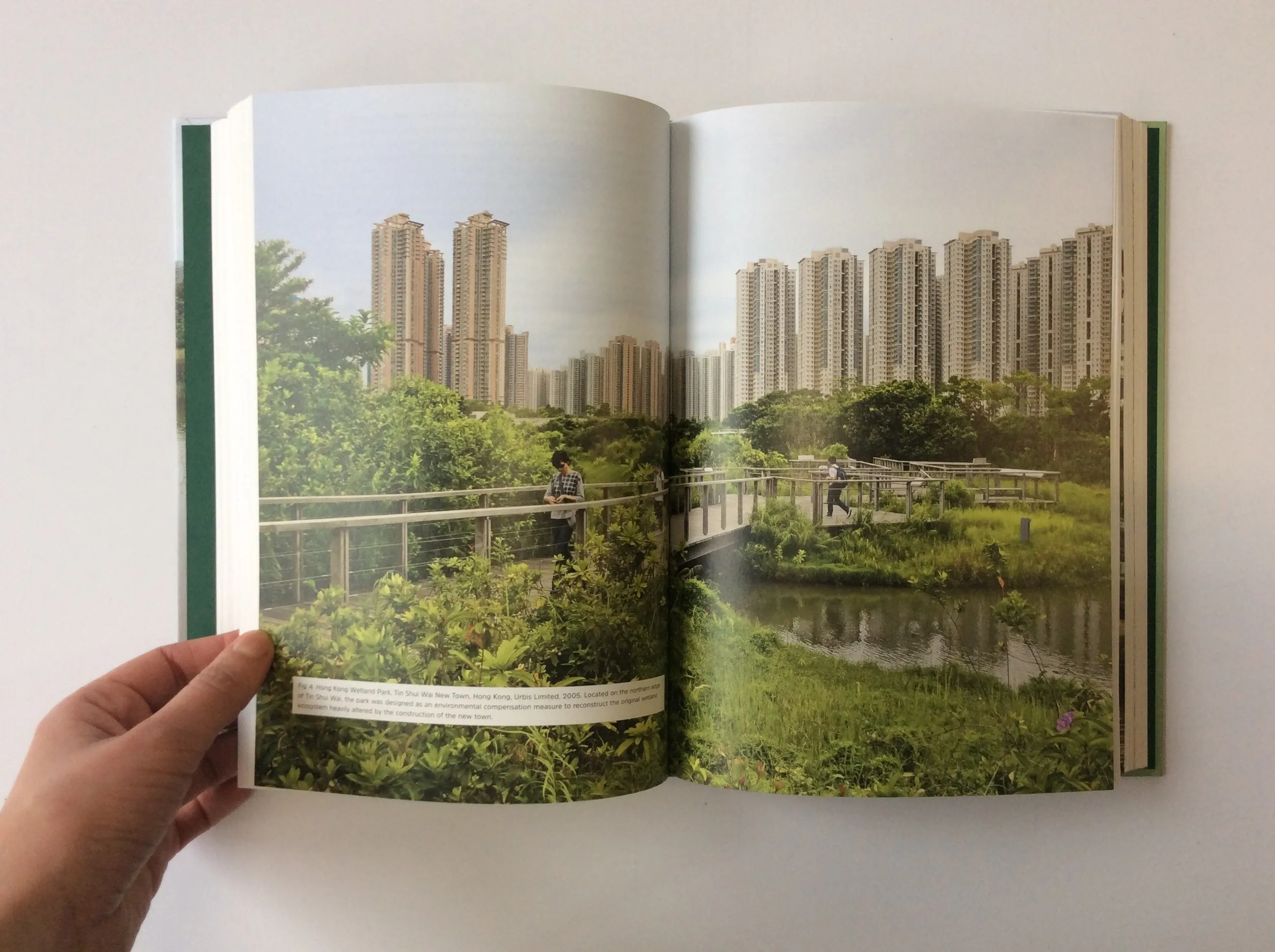 Urban Landscapes in High-Density Cities : Parks, Streetscapes, Ecosystems